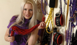 性虐调教视频,暗流涌动的心理操控与伦理争议