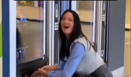 女生脱内裤视频,揭秘女生脱内裤的真实瞬间